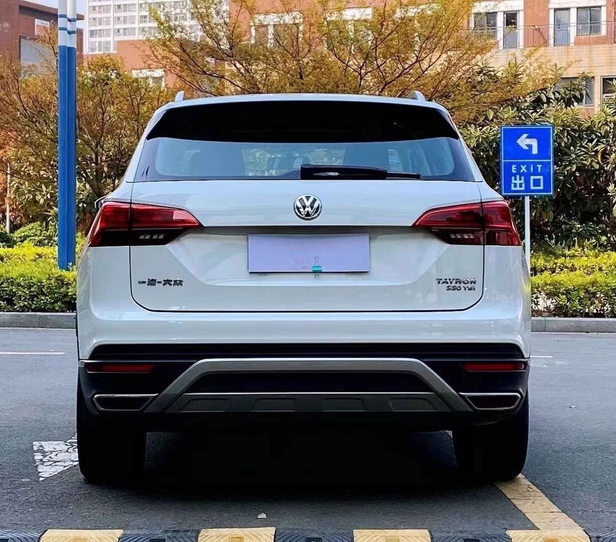 探岳330四驱豪华版,探岳330两驱豪华版 大众2019款 探岳 330tsi 四驱豪华型 国vi (已售)