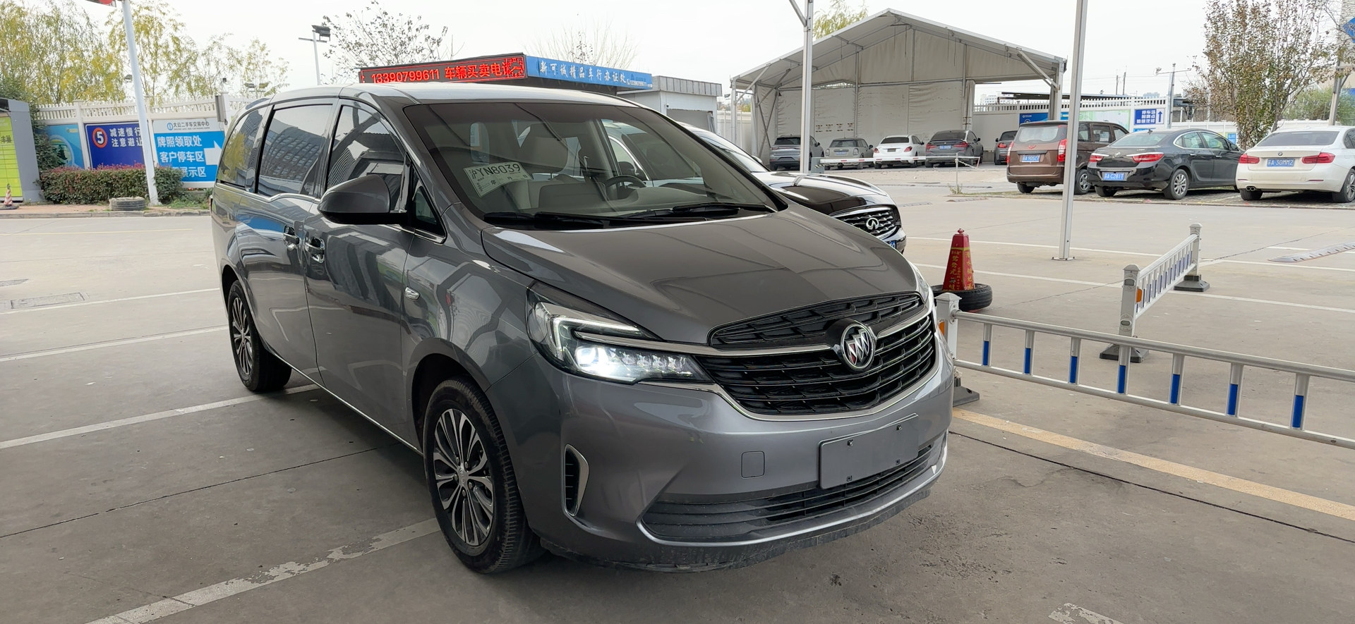 别克2021款 别克gl8 陆上公务舱 652t 舒适型,二手车,南京二手车交易